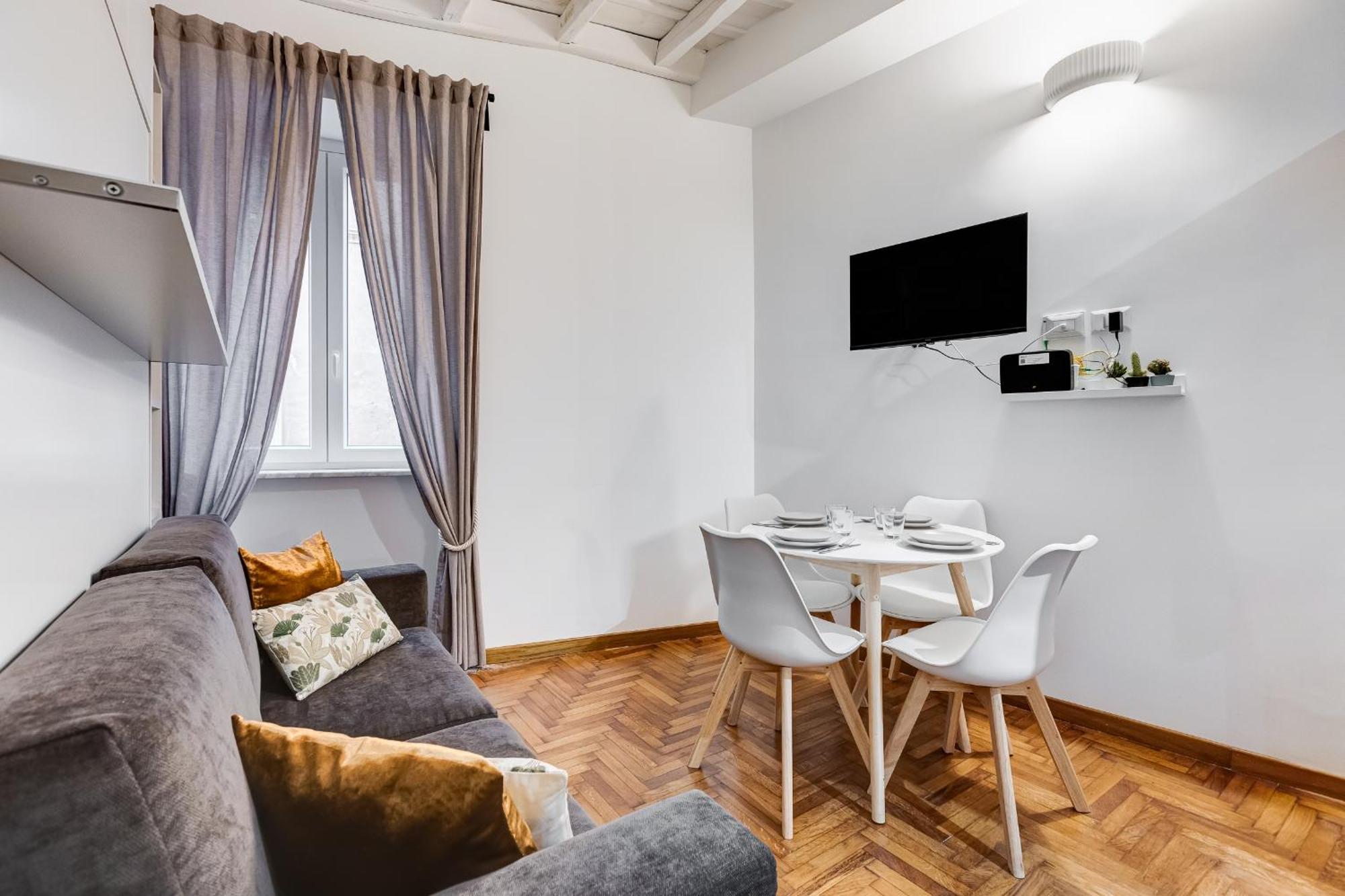 Trastevere One By Ghor Roma